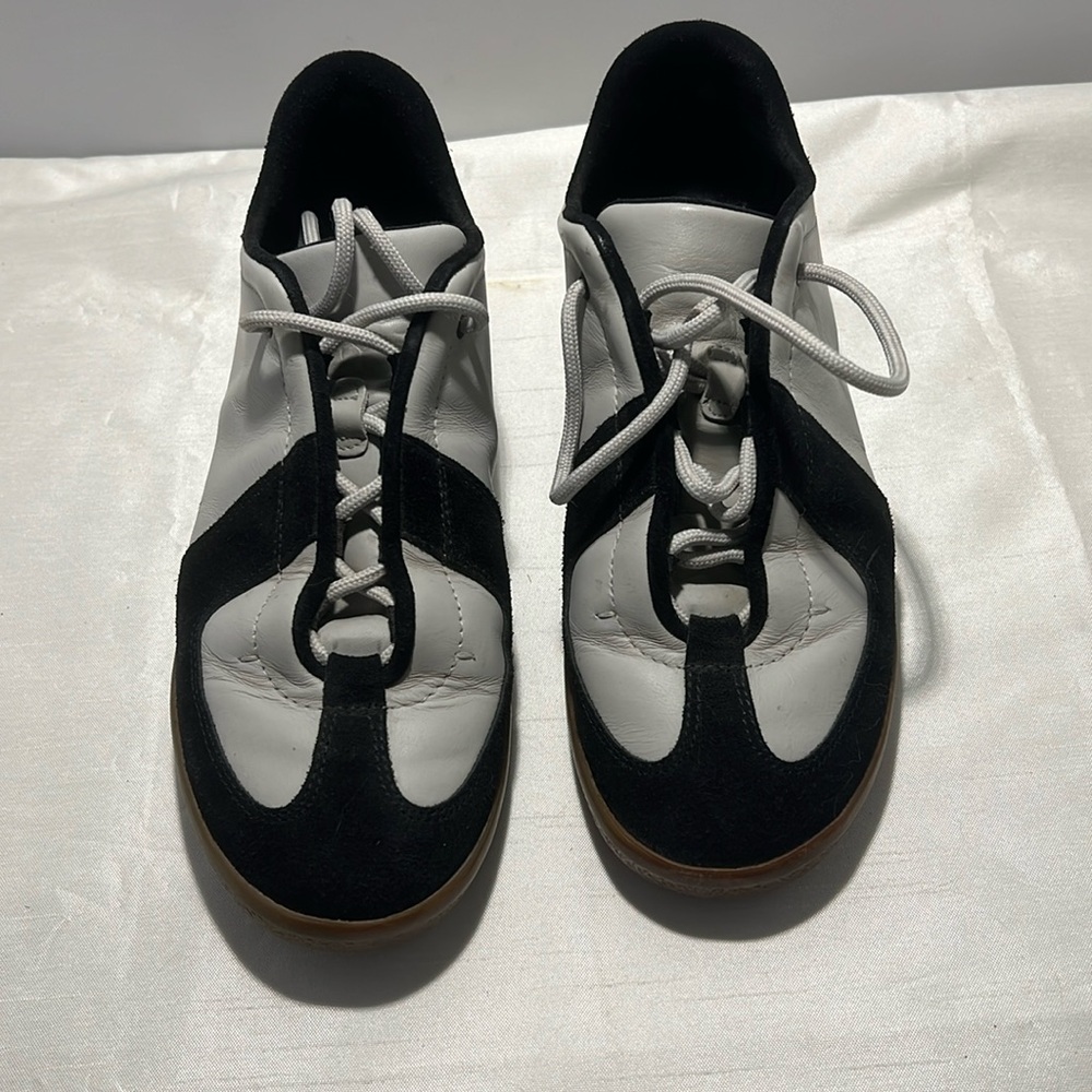 Gucci sneaks